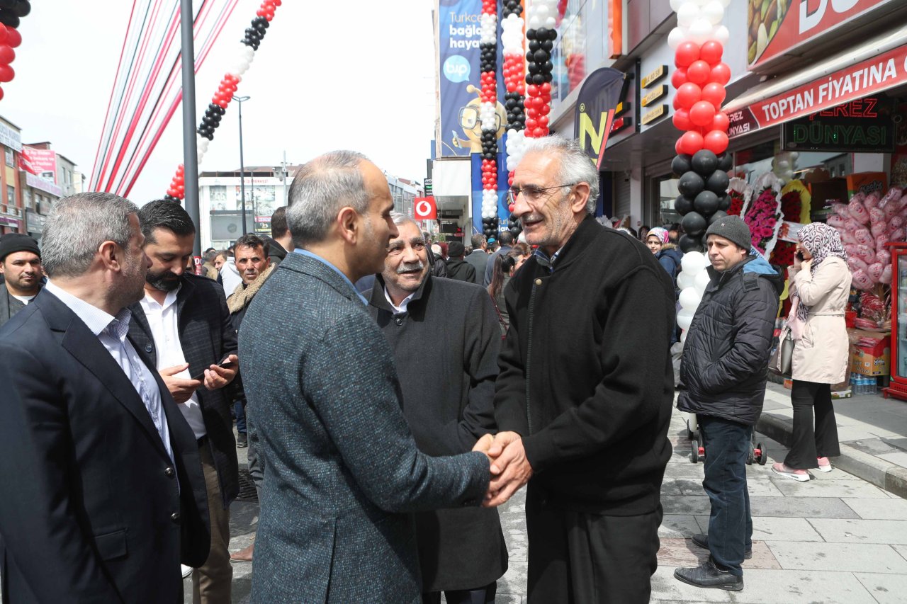 Arnavutköy Belediyesi Başkanı Ahmet Haşim Baltacı